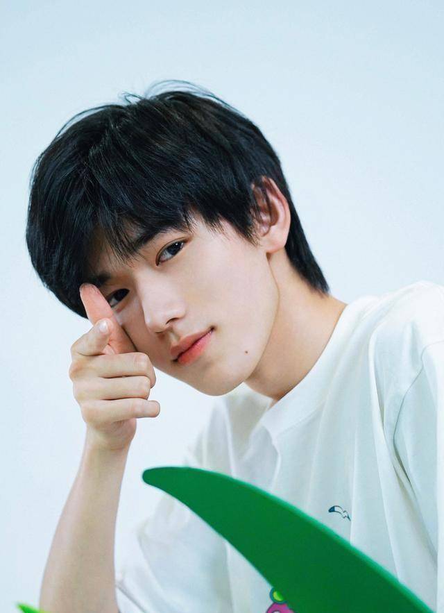 华晨宇王源落榜,时代少年团多人上榜_周深_刘耀文_外界