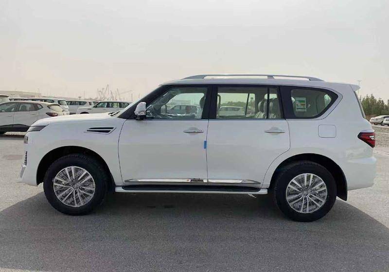 首批2020款日产途乐抵港,新脸霸气又时尚,车长过5米配v8动力够劲_搜狐