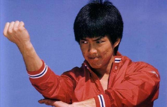 当年的"铁三角",为何只有元彪不拍戏了?