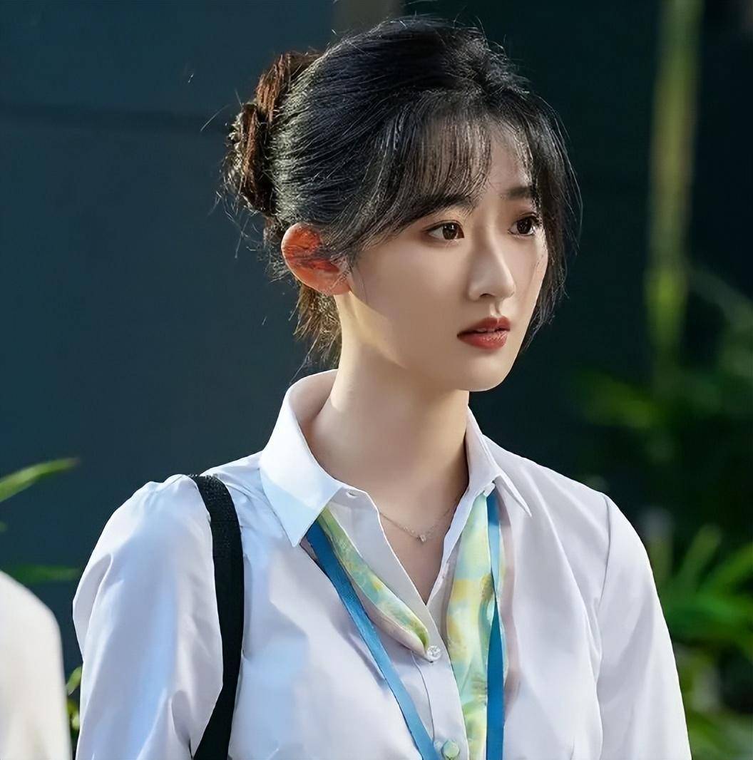 95后小景甜真的绝,武侠剧中清冷又有燃感,时隔7年为友复仇_杨雨潼