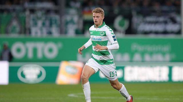 德乙第二发威,领先汉堡4分,冲击第二次征战德甲联赛_菲尔特_比赛_排名