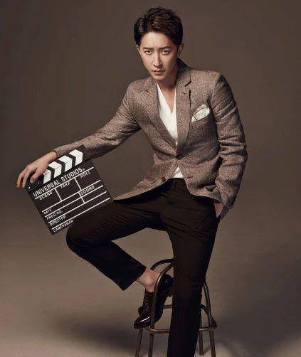 韩庚虽然退团了,但与sj的成员关系依然不错,也曾鼓励他们来中国发展.