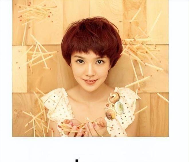 "元气少女"郭采洁:遇见彩花门,被顾里克制,今天终于活出了自己_陈意涵
