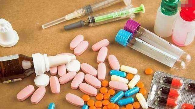 4,叶酸缺乏怀孕前三个月是胎儿身体器官形成发育的关键时期,按时服用