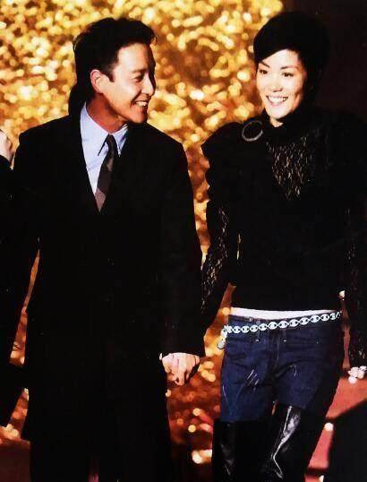 共享剪报4:张国荣携手王菲调侃谢霆锋,舒淇醉酒搂王朔大跳钢管_好朋友