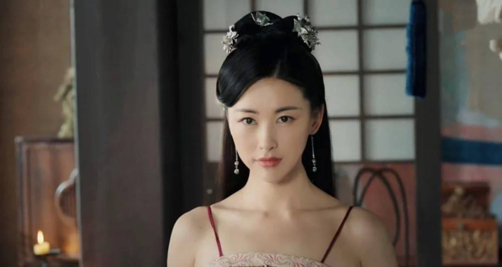 百变女郎朱珠凭精湛演技迷倒众人_时尚_武魂_观众