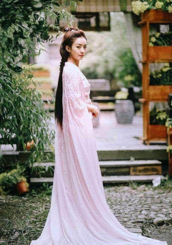 古装剧中的粉衣女神,毛晓彤甜美,赵丽颖美得柔中带刚!_粉色_衣服_赵敏