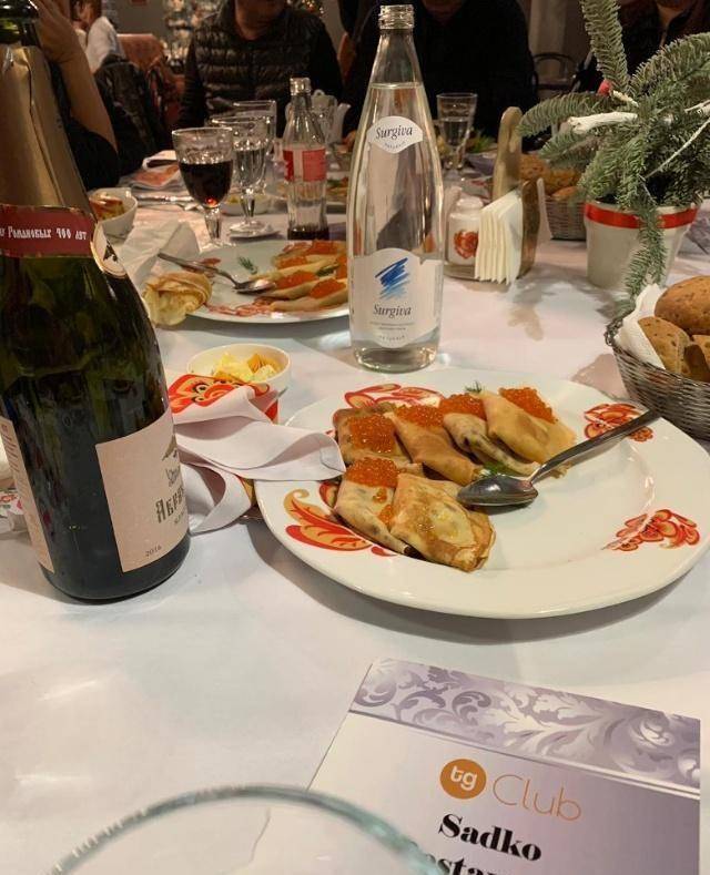 黄杏秀_太太_香港