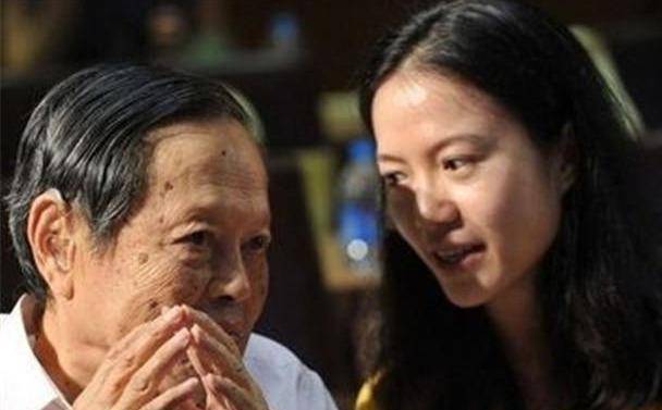 杨振宁：我称呼翁帆父母翁先生翁太太，我们也一起住一起旅游-翁帆与杨振宁差多少岁