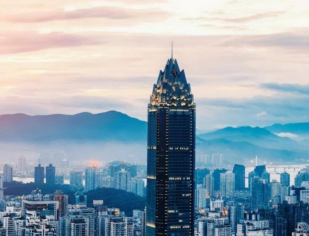 "浙江第一高楼"背后的温州夫妇,妻子貌美多才,丈夫低调而神秘_黄丽娜