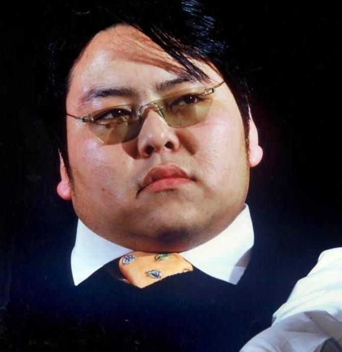 李海仓:一个悲催的首富,48岁被发小枪杀,儿子11年败光百亿财产_工作