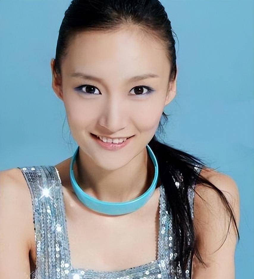 叶静:10岁演《青青河边草》出名,如今42岁已白头两年无戏拍_琼瑶_金铭