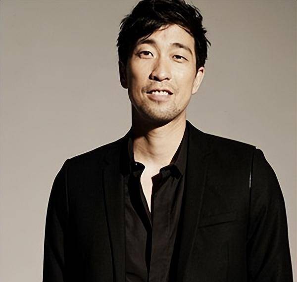 王千源:与妻子聚会相识,从无到有相互扶持,今事业有成家庭幸福_于倩_