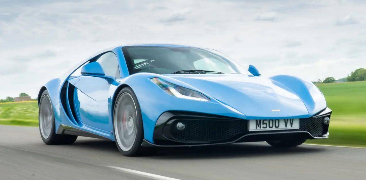 英国汽车公司诺贝尔,推出了一款搭载v6发动机和手动变速箱的m500车型