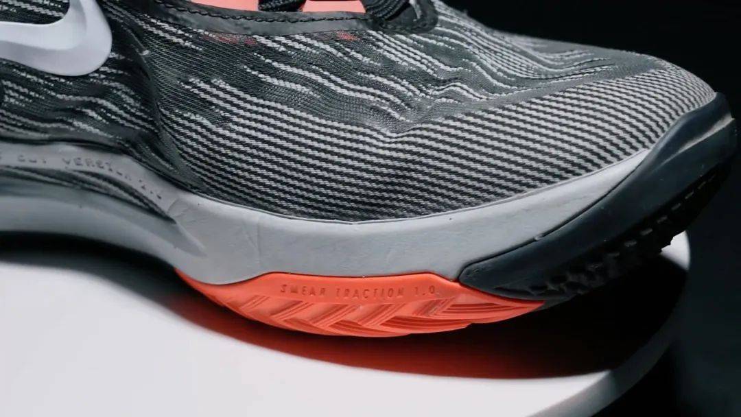 nike gt cut 2对比一代有提升吗 发售半年后真假如何鉴定?