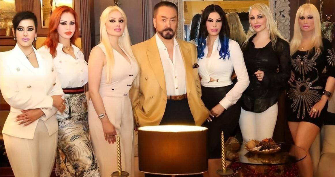 土耳其邪教主洗脑上千少女,家中搜出近7万颗避孕药