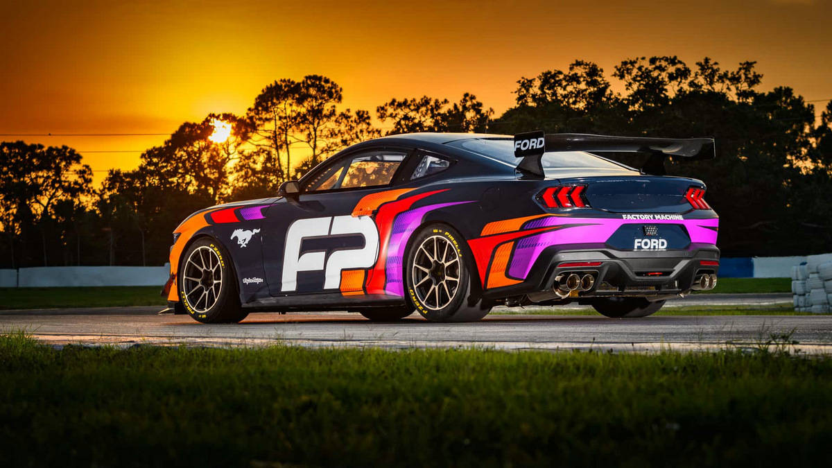 拥有大尾翼,福特野马gt4赛车全球首秀_搜狐汽车_搜狐网