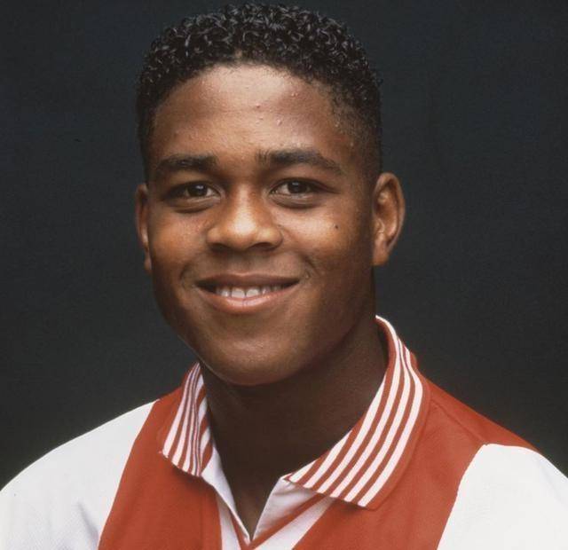 克鲁伊维特执教巴萨?定时炸弹遇到燃烧瓶,准备迎接世界末日?