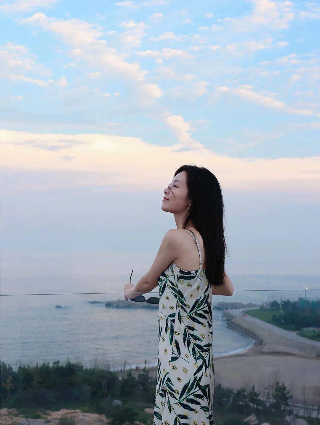 倪妮,咏珊,黄子琪,扒扒三位女主的戏外穿搭_李木子_牛仔裤_度假
