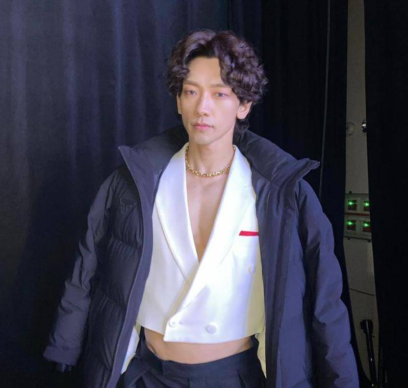 38岁拼事业成综艺常客,腹肌迷人话多多_郑智薰_rain_大叔