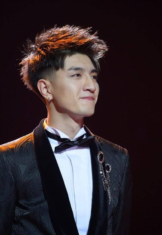 金翰二月二剃头发生"事故",看到他晒出的照片,网友