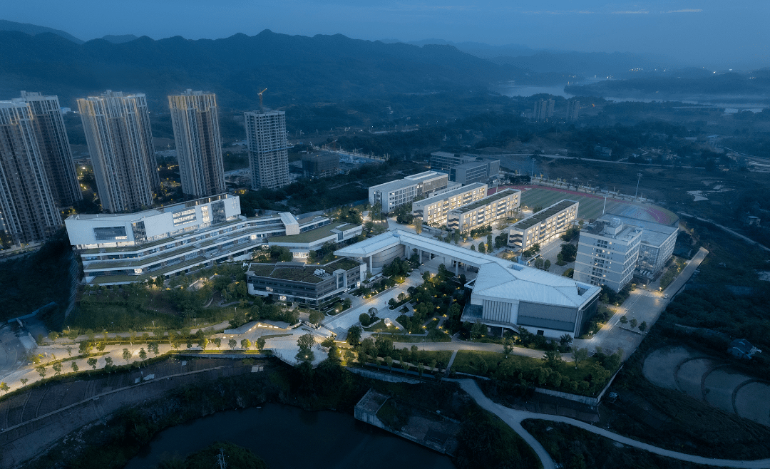 招聘丨重庆市北新巴蜀中学校2023年公开招聘非在编工作人员公告_审查