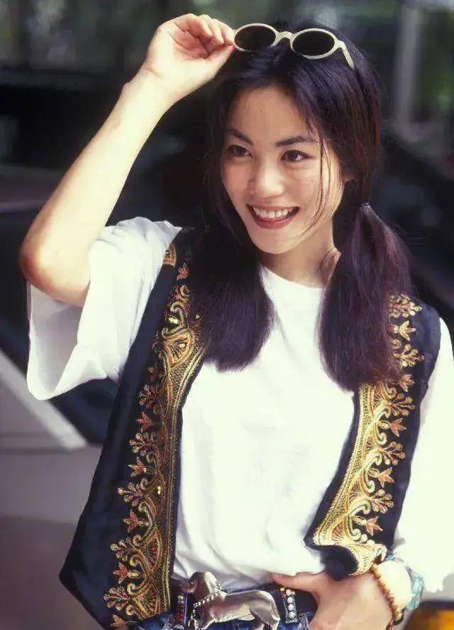 你知道王菲最爱的男人是谁吗?窦唯?李亚鹏?谢霆锋?_姜昕_天后_女人