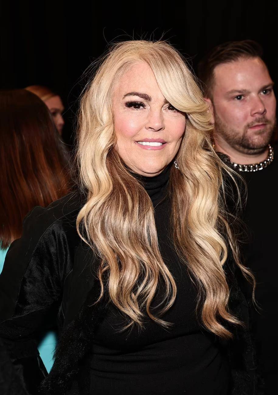 林赛·罗韩现身时装秀力挺模特兄妹,一家人超帅,全是娱乐圈_lindsay