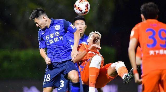 状态下滑,身份发福,空门不进,源自他无球可踢_郭田雨_身体_中超