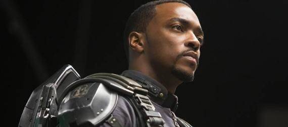 为何"猎鹰"演员认为,漫威选他出演美国队长,具有纪念意义?