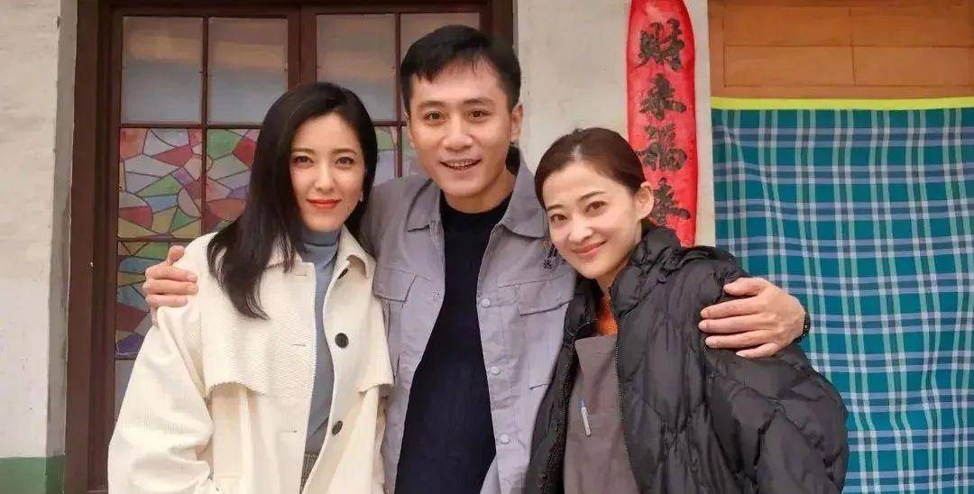 中戏"两百年一遇"的第一美人,和她的影帝男友们_曾黎_陈坤_男生