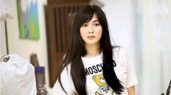 她天生竟长了一张明星脸,撞脸众多女星_很漂亮_马丽_表情