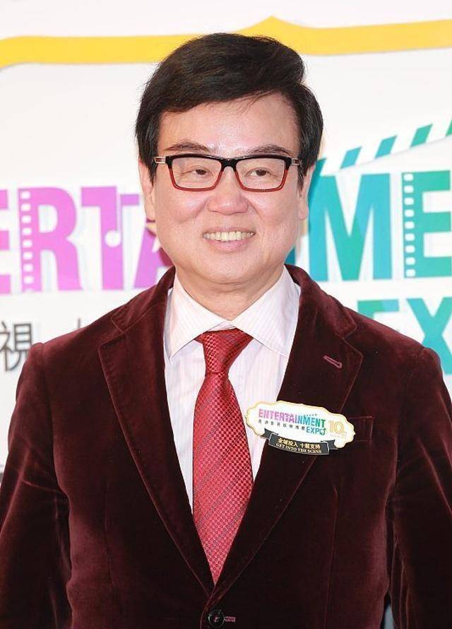 其中股份最多,拥有最多权力的,分别是麦嘉,石天,黄百鸣,又称为"新艺城