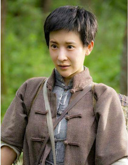相声演员烧饼为老婆庆生,晒出素颜照片,网友:饼嫂身材好颜值美_郭柯彤