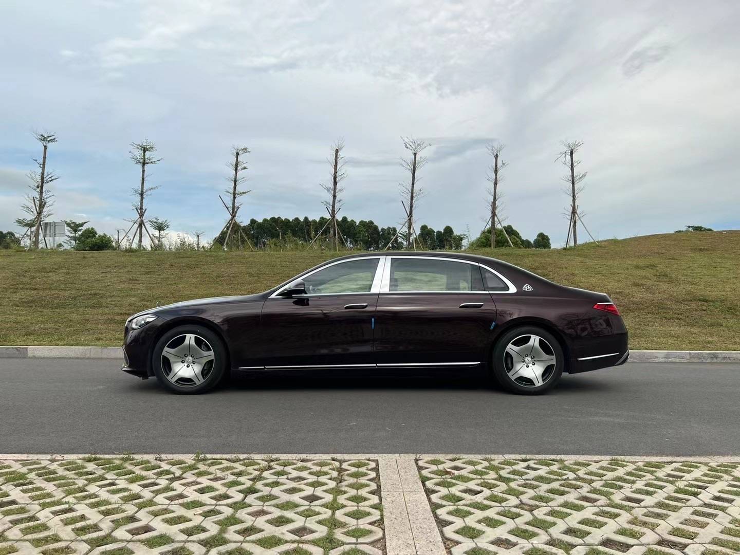 碧玺红外观,稀缺奔驰迈巴赫s480_搜狐汽车_搜狐网