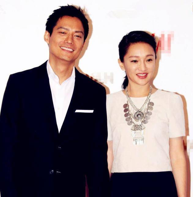 陪伴在周迅身边的朋友要么是陈坤,要么是窦靖童~而高圣远的社交日常