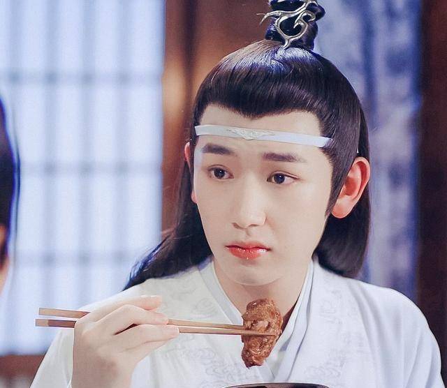 《陈情令之忘羡》113:蓝湛为魏婴疗伤,却反被"挑逗"_景仪_公子_严重