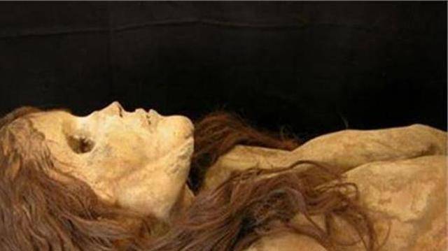 楼兰遗址挖出"睡美人",皮肤至今还有弹性,颜值甩明星一条街_公主_小河