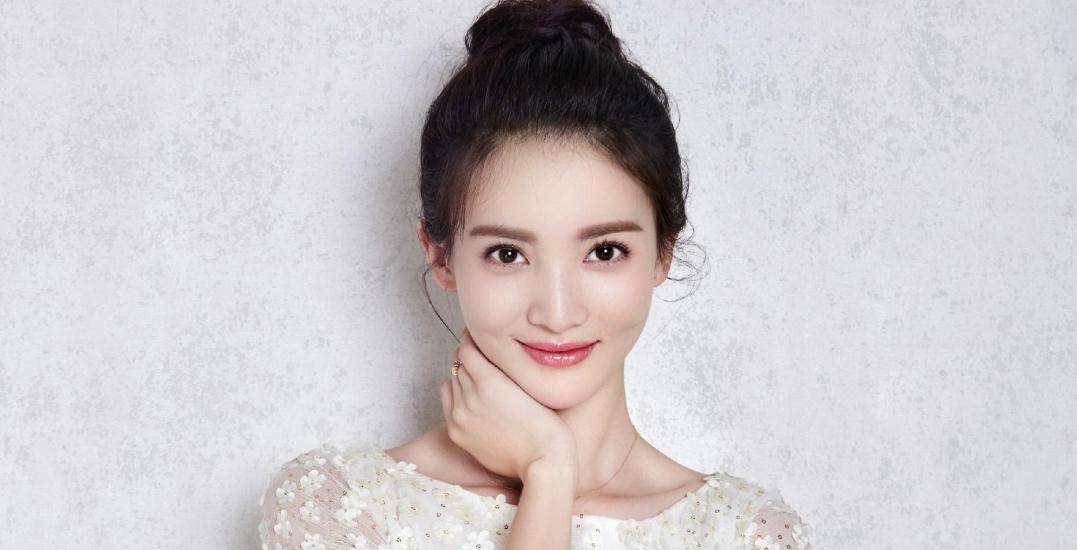 金晨:小鲜肉收割机,次次被男友经纪人手撕_邓伦_韩东_资源