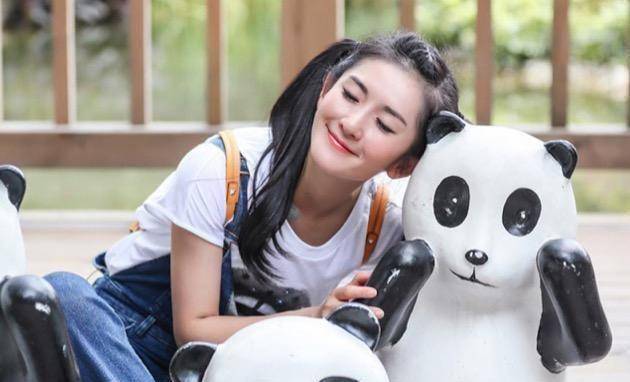 谢娜晒出合影怒火中烧,但还是邀请他们烧烤_李湘_友谊_影响