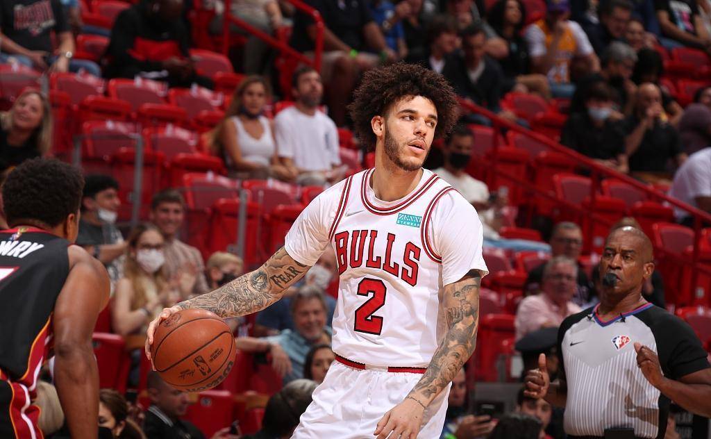 公牛申请1020万交易特例 暂不会裁掉大球_鲍尔_软骨_伤病