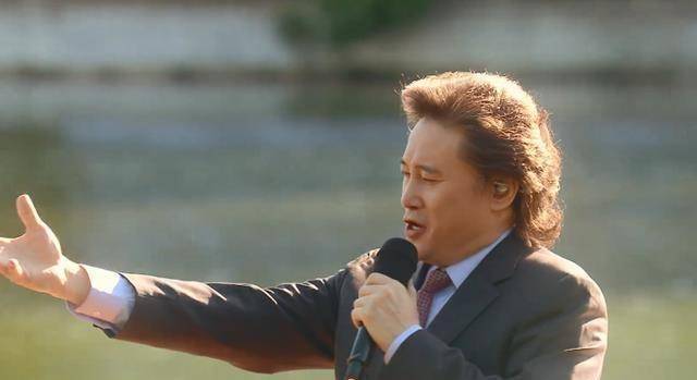 戴玉强:专心做教育,首次以"北大歌剧研究院教授"头衔参加演出_活动