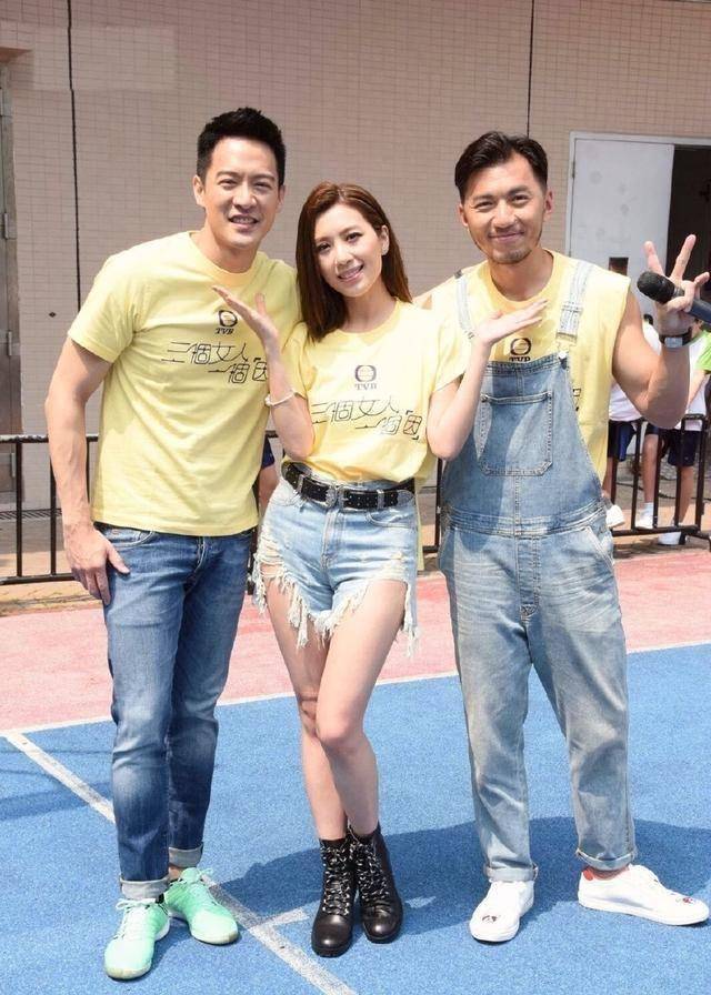 tvb《三个女人一个因》活动宣传黄智雯与袁伟豪"师徒"开心互动_剧中