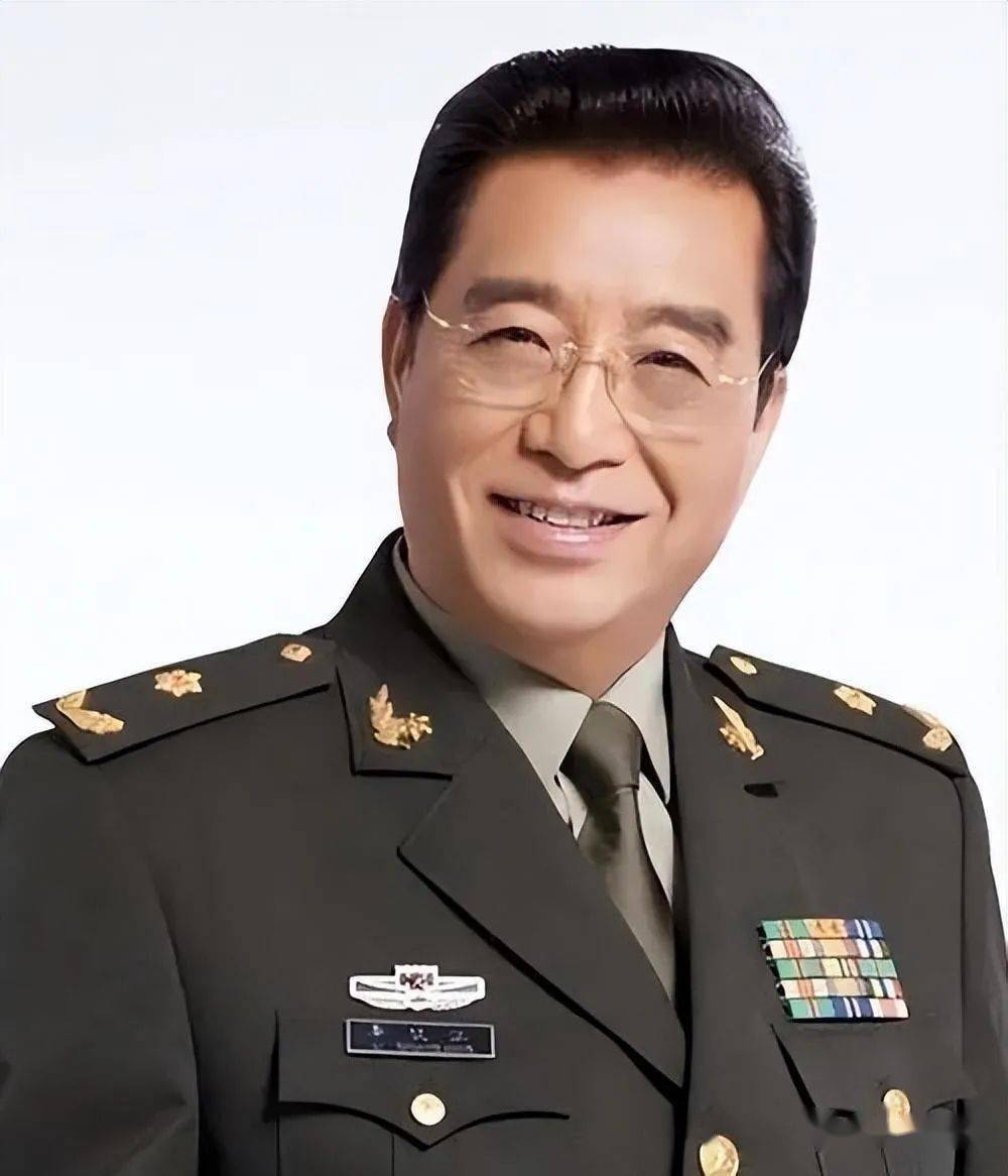 李双江与家人旅游度假,幸福画面曝光!粉丝欣喜期待新作品