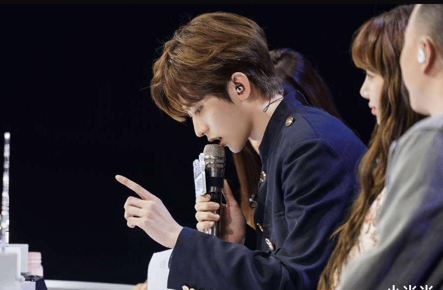 上了《青春有你》,蔡徐坤"洗白"了?说话情商也太高了!