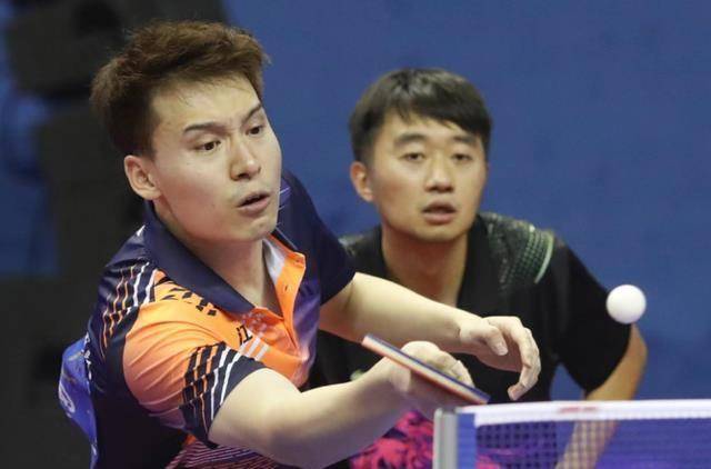 你追我赶一直鏖战至了9平,关键球的较量当中,孙闻和赵子豪出手更加