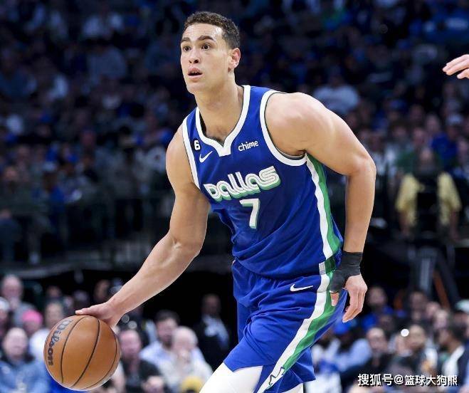 从800万到400万！年薪打5折，也要拒绝火箭队，斯通处境可见一斑-火箭队收入
