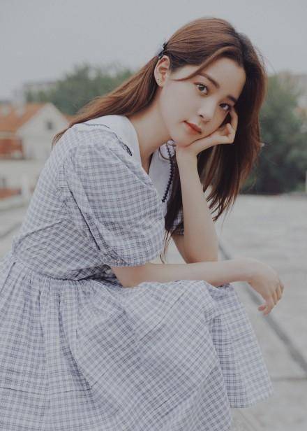 欧阳娜娜校园风写真曝光_年纪_设计_少女