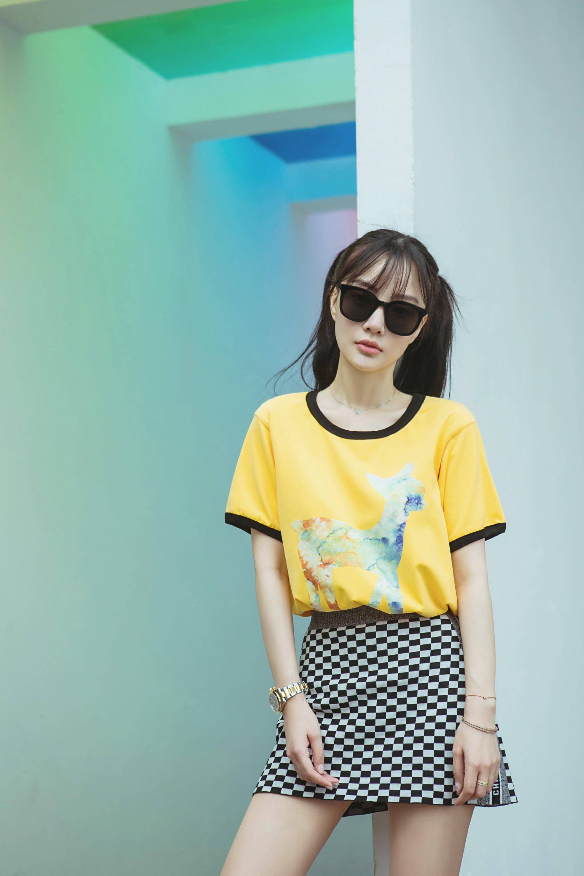 李小璐淡定晒新照,毛衫配白靴凹少女风_网友_风格_因为