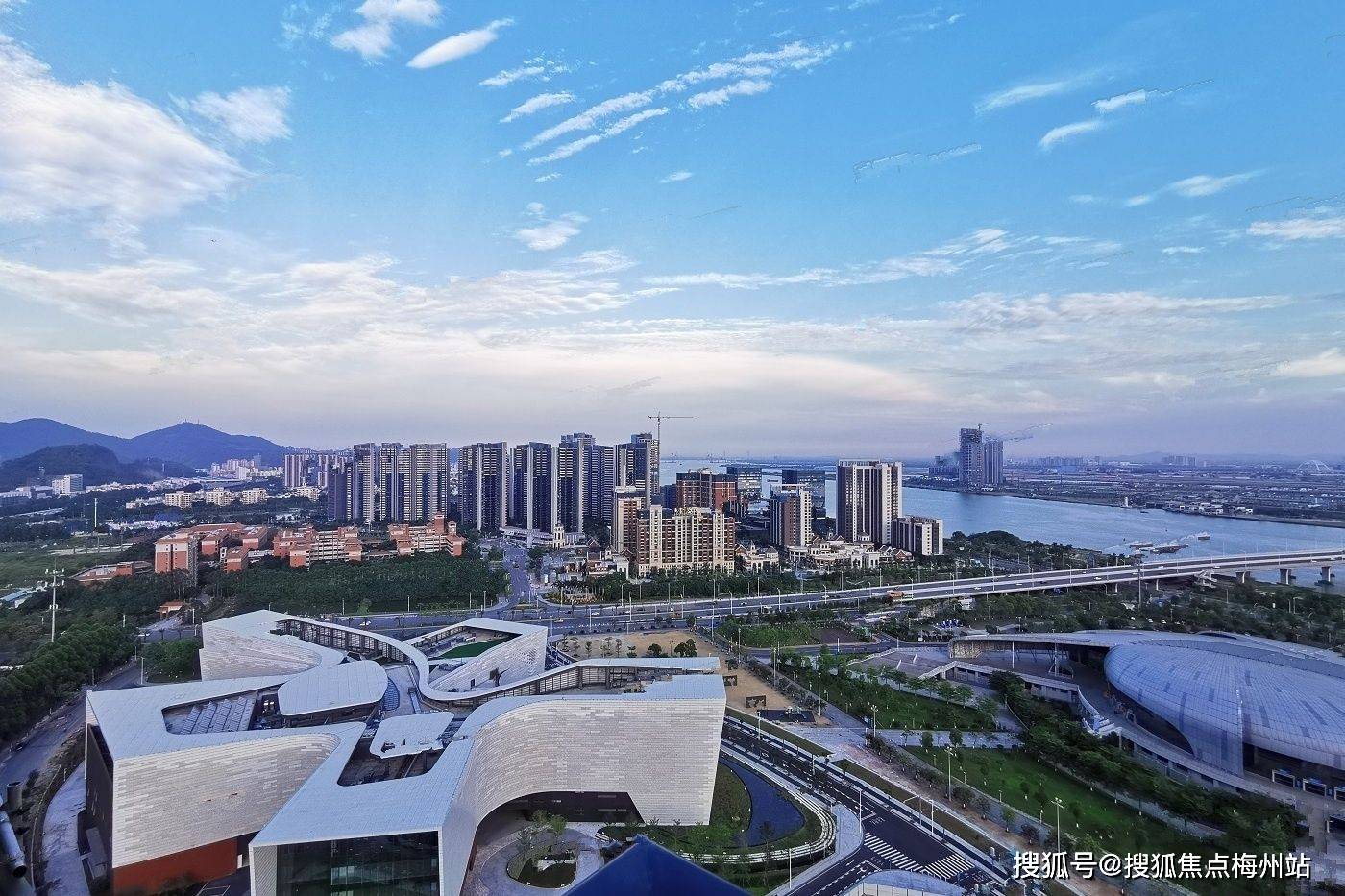 华宇凤凰艺术岛售楼处(欢迎您)楼盘详情_户型_地址_均价_广州华宇凤凰